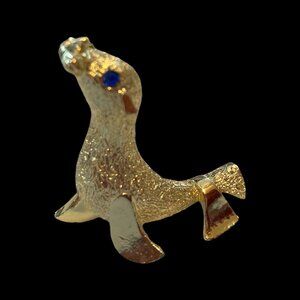 Vintage Beautiful Gold Sealion with Blue Gem Eye Brooch Pin 1 1/2" x 1 1/2"
